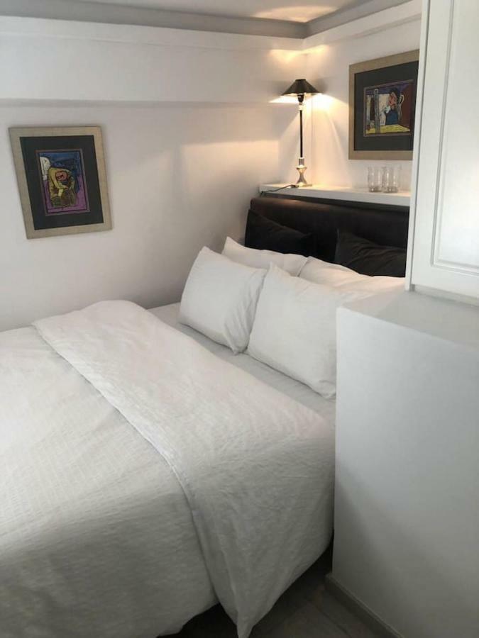 Anemomilos Jacuzzi Suite Corfu  Exteriör bild