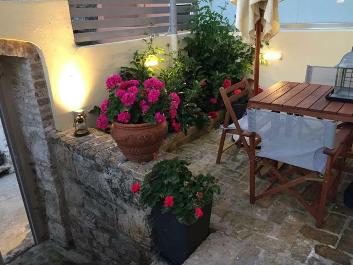 Anemomilos Jacuzzi Suite Corfu  Exteriör bild