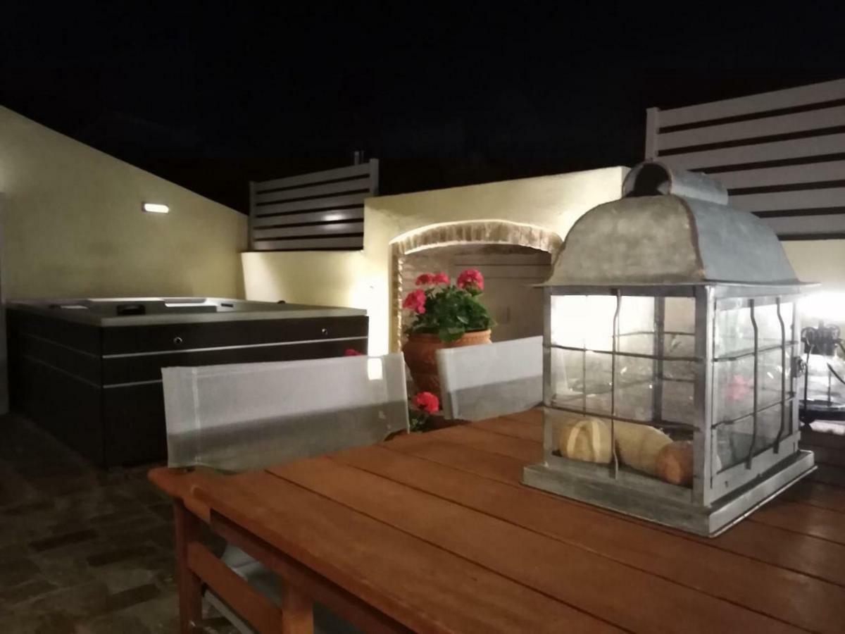 Anemomilos Jacuzzi Suite Corfu  Exteriör bild