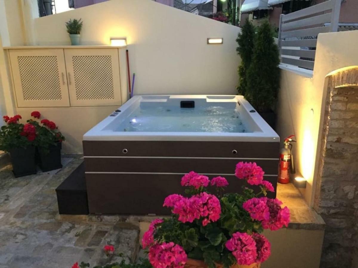 Anemomilos Jacuzzi Suite Corfu  Exteriör bild