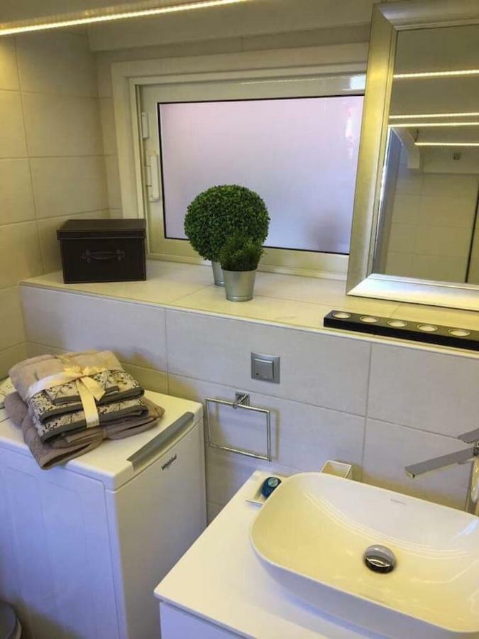 Anemomilos Jacuzzi Suite Corfu  Exteriör bild